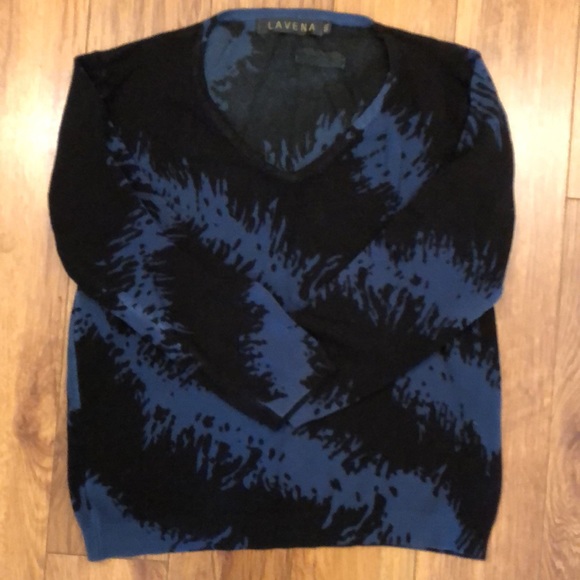 Lavena abstract blue thunderbolt sweater - Picture 3 of 10